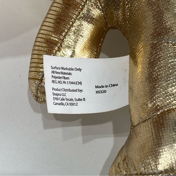 DC Universe WW84 Golden Armor Wonder Woman 8" Plush Cinemark Exclusive - Picture 9 of 13